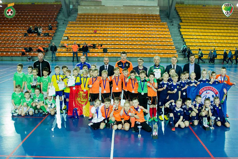 Kauno futbolo mokyklai “Fortūna” Lietuvos mažojo futbolo čempionato bronzos medaliai!!!